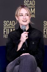 GRACE VAN PATTEN at Entertainment Weekly