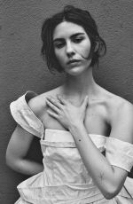GRACIE ABRAMS for Vogue SPain, October 2025