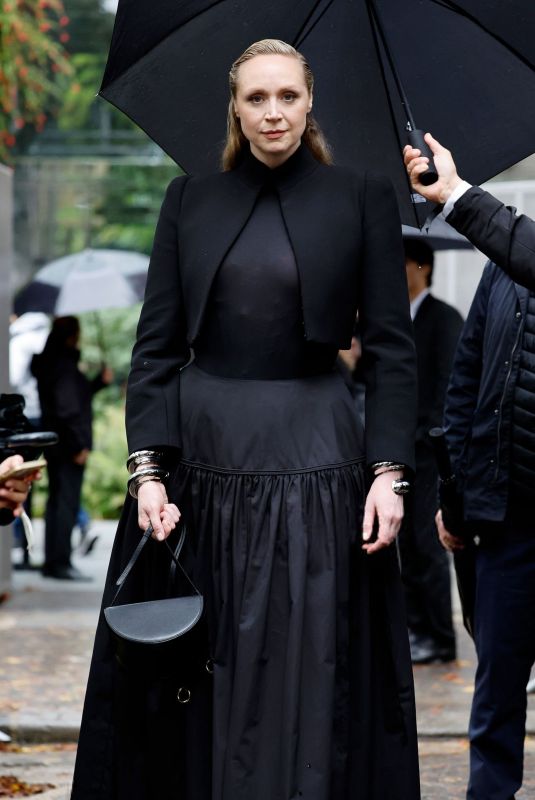 GWENDOLINE CHRISTIE Arrives at Alaia Show at Paris Fashion Week 10/04/2025