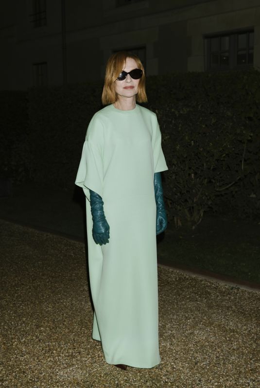 ISABELLE HUPPERT at Balenciaga Womenswear Spring/Summer 2026 Show at Paris Fashion Week 10/04/2025