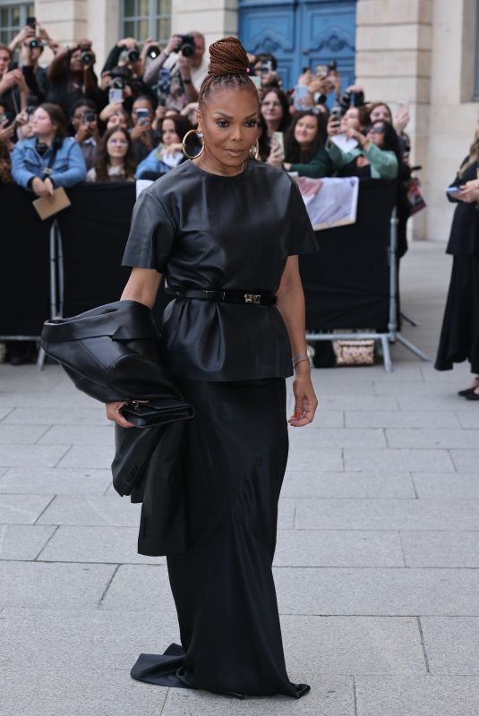 JANET JACKSON Arrives at Tom Ford Fashion Show at PFW in Paris 10/01/2025