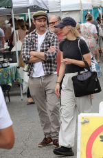 JENNIE GARTH and Peter Facinelli Out in Studio City 09/28/2025