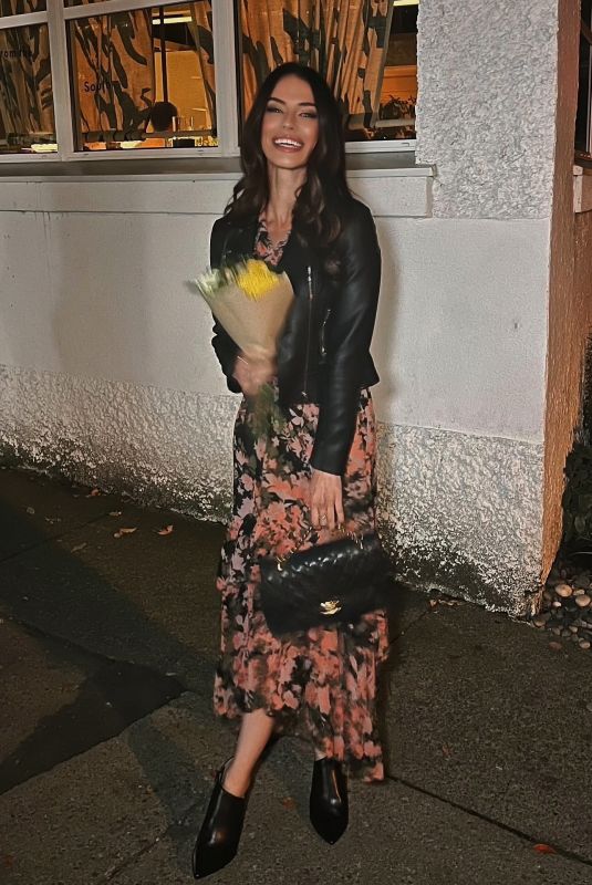 JESSICA LOWNDES - Instagram Photos 10/25/2025