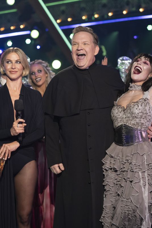 JULIANNE HOUGH at Dancing with the Stars: Halloween Night 10/28/2025