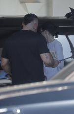 KENDALL JENNER Leaves a Medical Building in Beverly Hills 10/08/2025