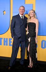 KIRSTEN DUNST at Roofman Premiere at Paramount Theatre in Los Angeles 09/29/2025