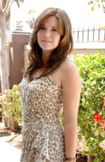 MANDY MOORE at License To Wed Press Conference Portraits 06/17/2007
