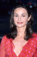 MIA MAESTRO at The Others Premiere in Los Angeles 08/07/2001