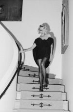 NAOMI WATTS - All