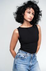 NAZANIN MANDI - Instagram Photos 10/01/2025