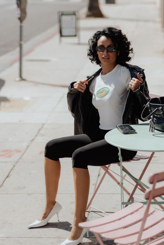 NAZANIN MANDI - Instagram Photos 10/23/2025