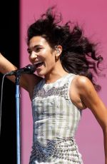 OLIVIA DEAN Performs at 2025 Austin City Limits Music Festival at Zilker Park in Austin 10/11/2025