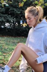 OLIVIA PONTON for Vuori Clothing Fall 2025