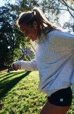 OLIVIA PONTON for Vuori Clothing Fall 2025
