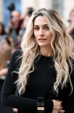 PARIS JACKSON Arrives at Tom Ford Fashion Show at PFW in Paris 10/01/2025