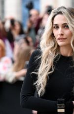 PARIS JACKSON Arrives at Tom Ford Fashion Show at PFW in Paris 10/01/2025