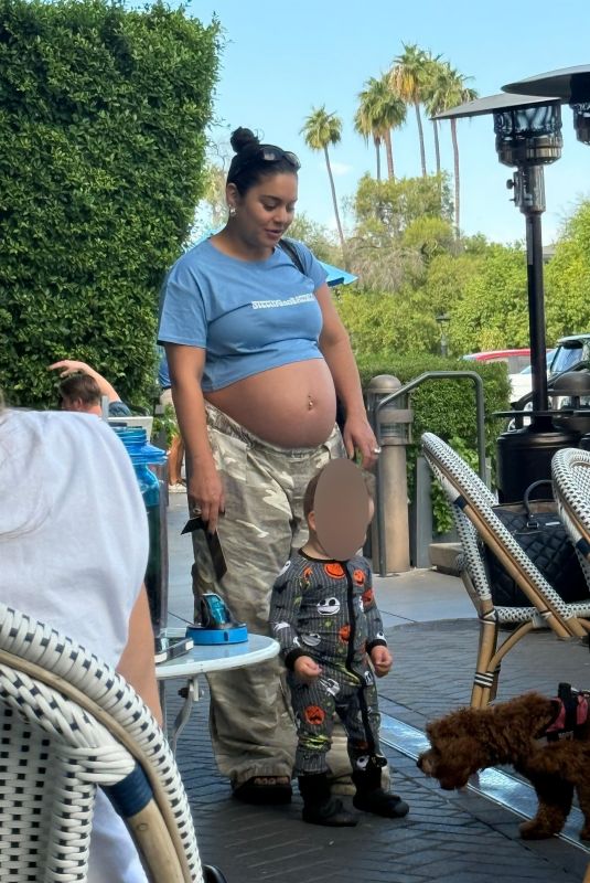 Pregnant VANESSA HUDGENS Out for a Family Brunch in Phoenix 10/10/2025