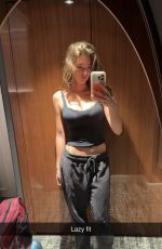RACHEL PIZZOLATO - Instagram Photos and Video 10/04/2025