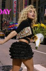SABRINA CARPENTER at Saturday Night Live 10/18/2025