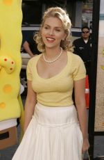 SCARLETT JOHANSSON at The SpongeBob SquarePants Movie Premiere in Los Angeles 11/14/2004