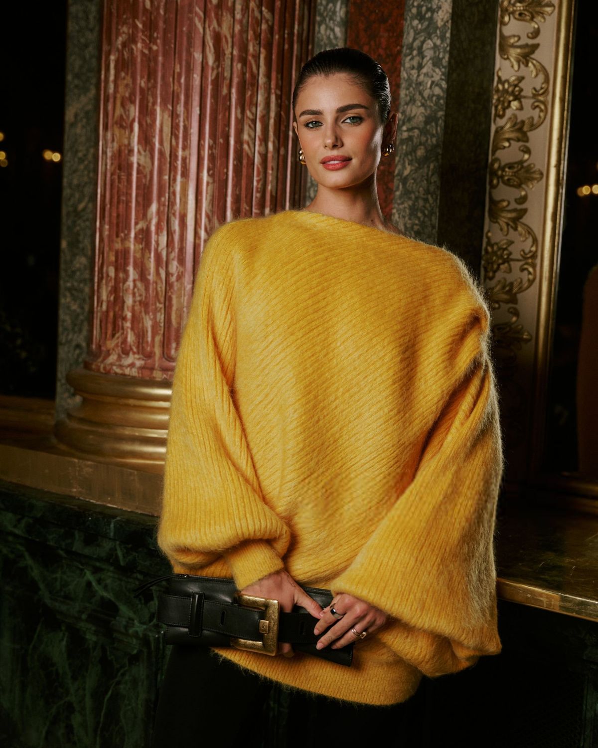 TAYLOR HILL At Balmain Womenswear Spring Summer 2026 Fashion Show At Taylor Hill At Balmain Womenswear Spring Summer 2026 Fashion Show At Paris Fashion Week 10 01 2025 1 