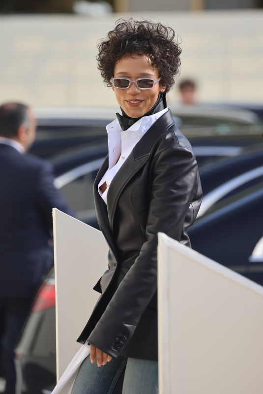 TAYLOR RUSSELL Arrives at Christian Dior Fashion Show at Paris Fashion Week 10/01/2025