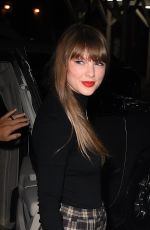 TAYLOR SWIFT Out for Dinner in New York City 10/07/2025