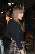 TAYLOR SWIFT Out for Dinner in New York City 10/07/2025