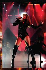 TAYLOR SWIFT- Taylor: The Life of a Showgirl, October 2025