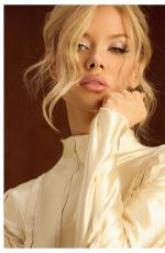 VIKTORIA APANASENKO - Instagram Photos 10/27/2025