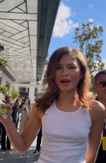 ZENDAYA Greets Ffans During Paris Fashion Week in Paris 09/30/2025