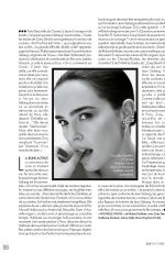ZOEY DEUTCH in Elle Magazine, France October 2025
