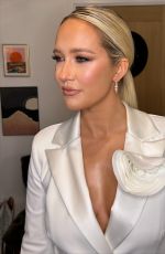 ANNA CAMP - Instagram Photos 11/24/2025