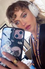 ANNE WINTERS - Instagram Photos 11/15/2025
