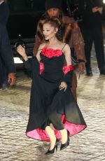 ARIANA GRANDE Arrives Paris Opera in Paris 11/07/2025