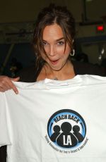ARIELLE KEBBEL at 1st Annual Thanksgiving Dinner in Watts in Los Angeles 11/20/2007