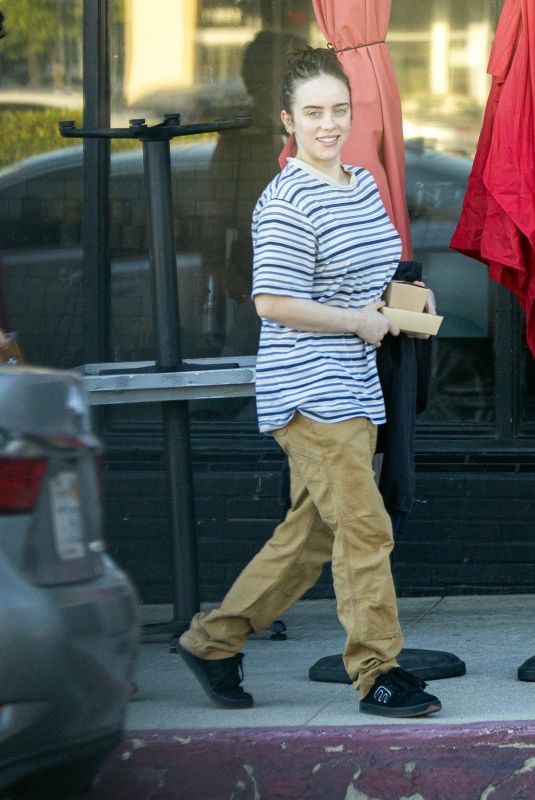 BILLIE EILISH Out for a Thanksgiving Lunch in Los Angeles 11/27/2025
