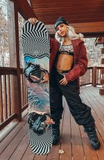 BROOKLYN RILEY - Instagram Photos and Video 11/22/2025