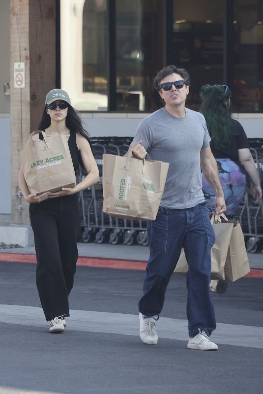 CAYLEE COWAN and Casey Affleck Out Shopping at Lazy Acres in Los Feliz 11/08/2025