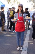 CAYLEE COWAN Volunteers at LA Mission + Hope Mission Thanksgiving Meal Service in Los Angeles 11/26/2025