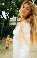 CINTIA DICKER - Instagram Photos 11/02/2025
