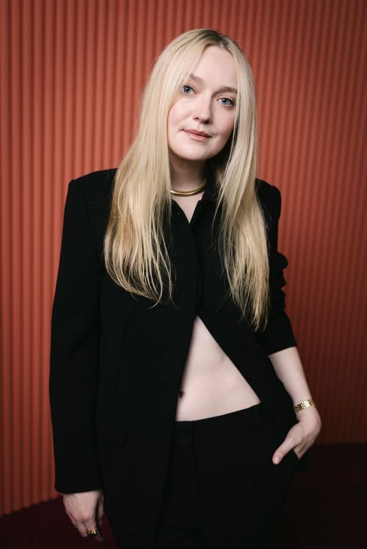 DAKOTA FANNING - 28th SCAD Savannah Film Festival Portraits 11/01/2025