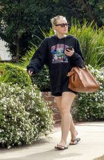 DAKOTA FANNING Runs Errands in a Dodgers World Series Hoodie in Toluca Lake 11/13/2025