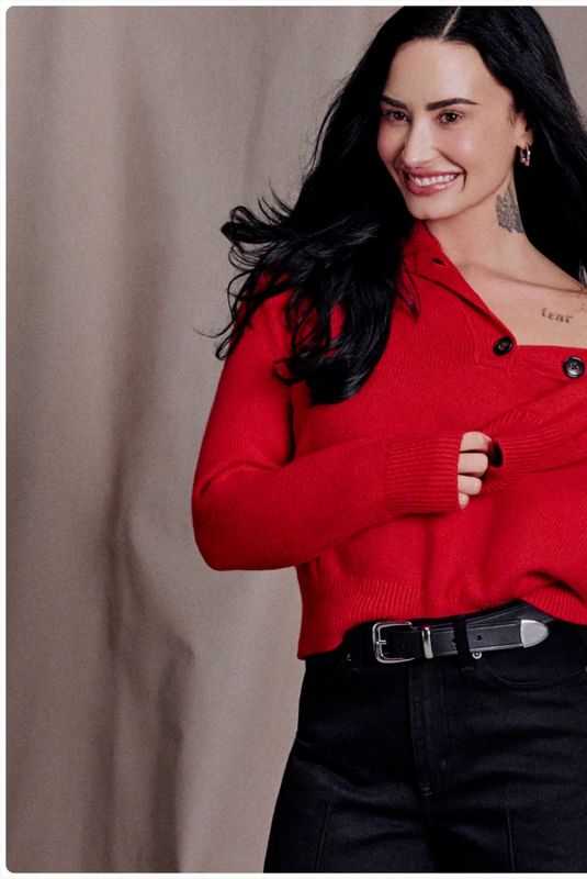 DEMI LOVATO for Amazon Essentials 2025