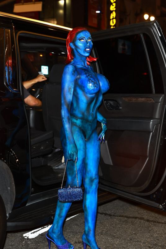 ELIZABETH MARIE CHEVALIER Arrives at Maxim Magazine Halloween in Los Angeles 10/31/2025