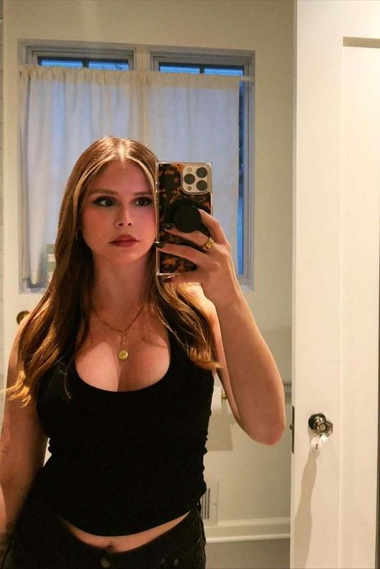 ERIN MORIARTY - Instagram Photos 11/12/2025