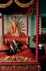 FLORENCE WELCH in L