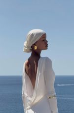 FRIDA AASEN - Instagram Photos 11/15/2025
