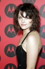 GINNIFER GOODWIN at Motorola 6th Anniversary Holiday Party in Los Angeles 12/02/2004
