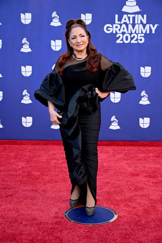 GLORIA ESTEFAN at 26th Latin Grammy Awards at MGM Grand Garden Arena in Las Vegas 11/13/2025